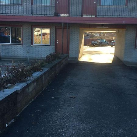 Dorchester Motel Farmington Hills Exterior foto